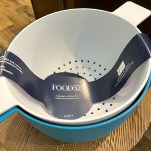 Food 52 colander and bowl set